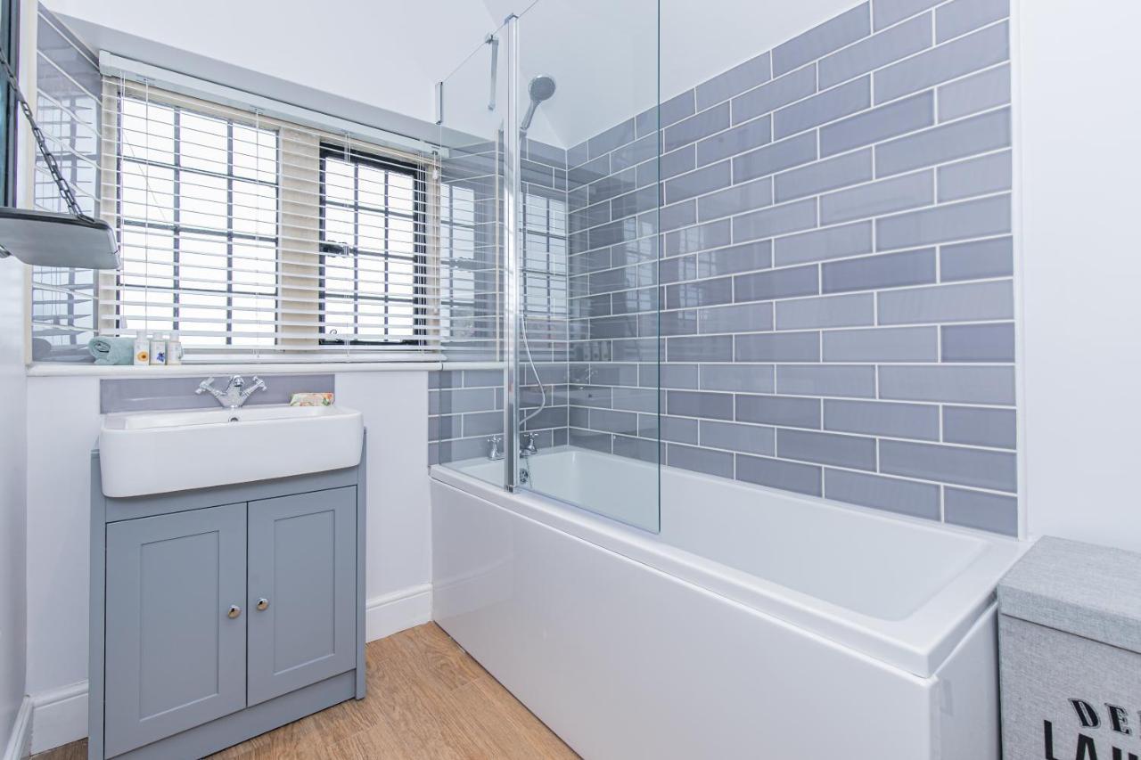Oxfordshire Living - The Spencer Apartment - وودستوك المظهر الخارجي الصورة